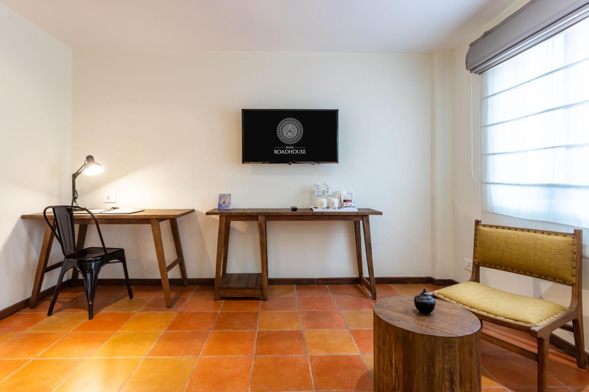 Hotel Roadhouse, Thamel, Kathmandu- Contemporary Boutique Exterior photo